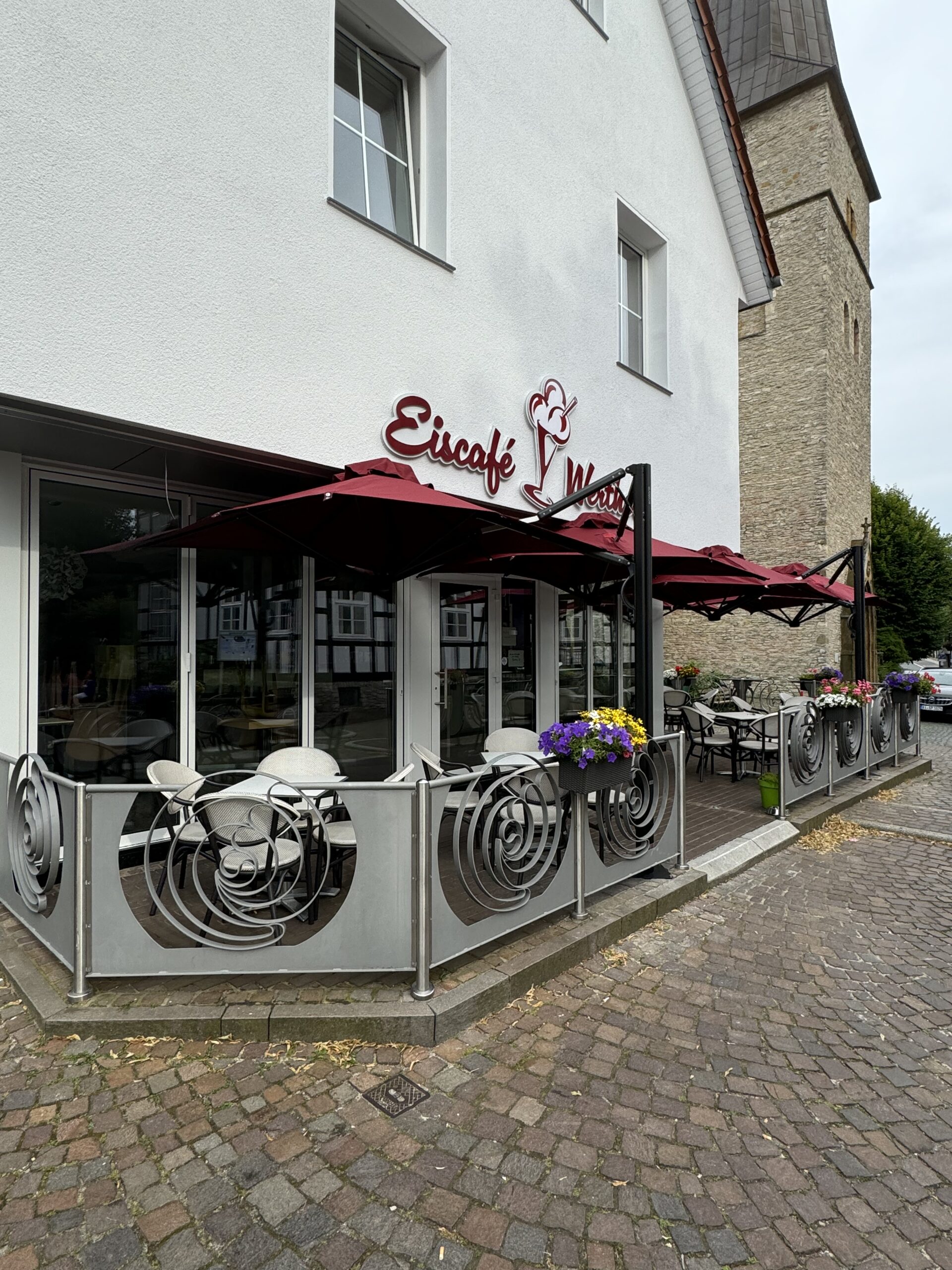 Schirme Gallerie 1