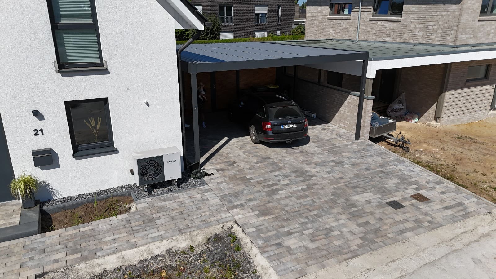 Nicola & Fabian (Carport)